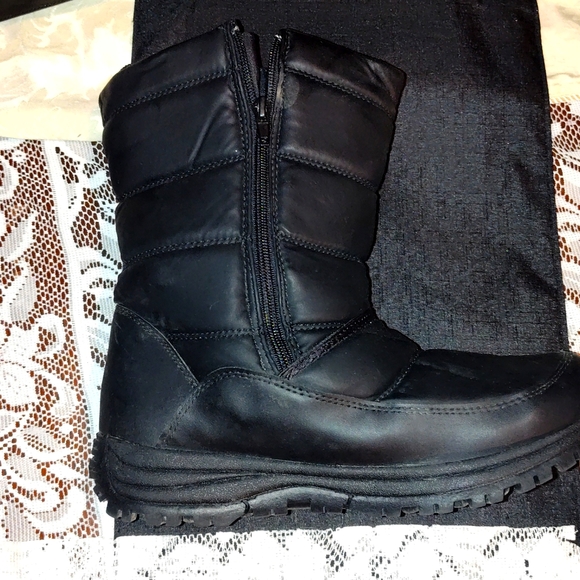 Boots - Picture 1 of 4